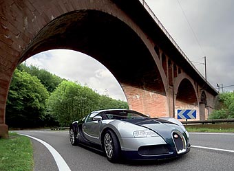 Bugatti Veyron.  Bugatti