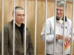Михаил Ходорковский и Платон Лебедев. Фото Reuters, архив Михаил Ходорковский и Платон Лебедев. Фото Reuters, архив