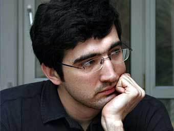  .    chessbase.com