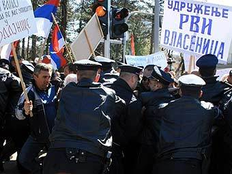     -.  AFP