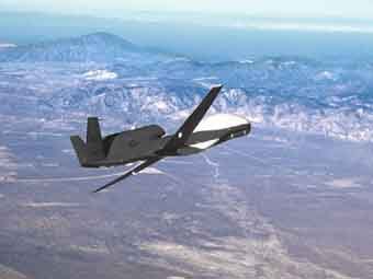  RQ-4 Global Hawk.    airtoaircombat.com