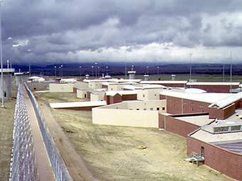  .    prisonersoverseas.com