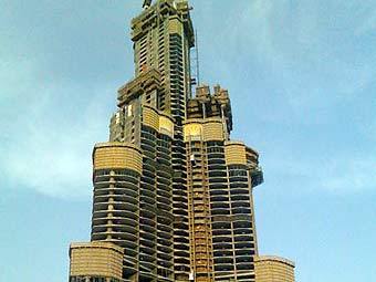  Burj Dubai.   Dubai resident   wikipedia.org