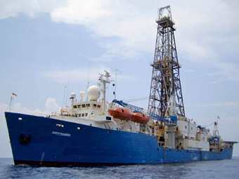  JOIDES Resolution.  JOI Alliance/IODP. 