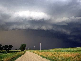   .    stormeffects.com