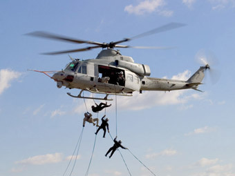  UH-1Y.    defenseindustrydaily.com
