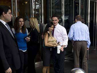  Lehman Brothers     .  AFP