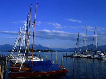     .    yachtforums.com