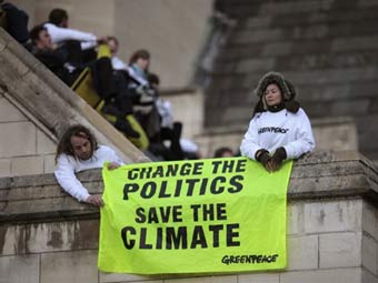  Greenpeace   .  ©AFP