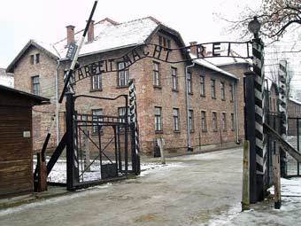    c Arbeit Macht Frei.   Trialsanderrors   wikipedia.org