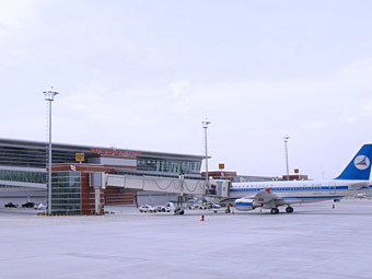  .    tbilisiairport.com