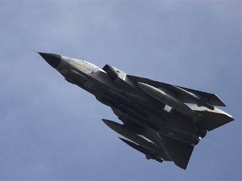 Panavia Tornado GR4  .   berniec   flightglobal.com