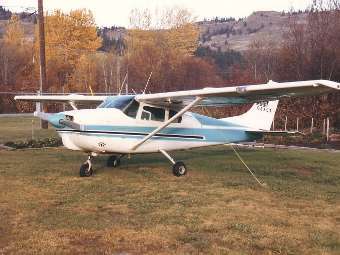  Cessna 210.   Ahunt c  wikipedia.org
