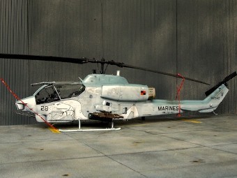 Bell AH-1W SuperCobra.    scale-rotors.com