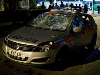    , 7  2011 .  ©AFP