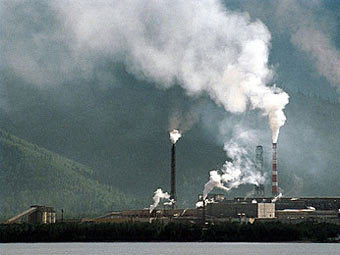  .  Greenpeace