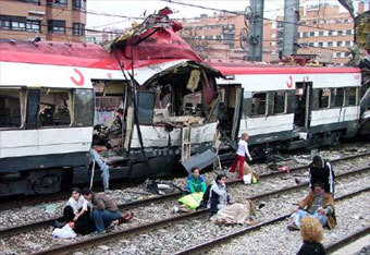   . , 11  2004 .  Reuters.