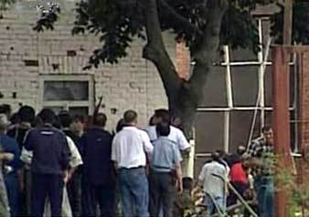      .  CNN, , 03.09.2004